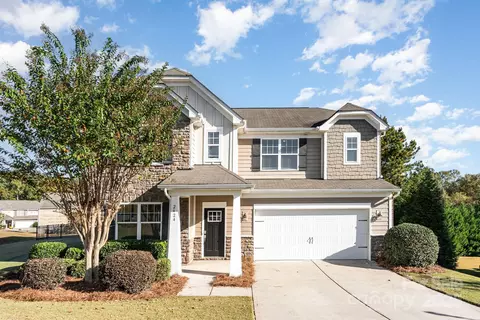 2424 Flintshire Ln, Gastonia, NC 28056