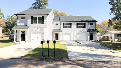 1618 Byrum St, Charlotte, NC 28216