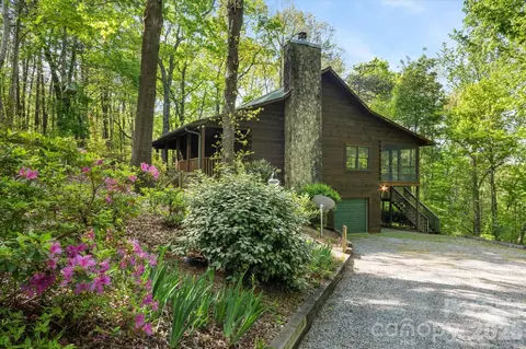 447 Cherokee Cir, Tryon, NC 28782 photo 3