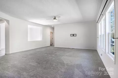 Living - 178 Spencer St, Clyde, NC 28721 photo 3 of 4