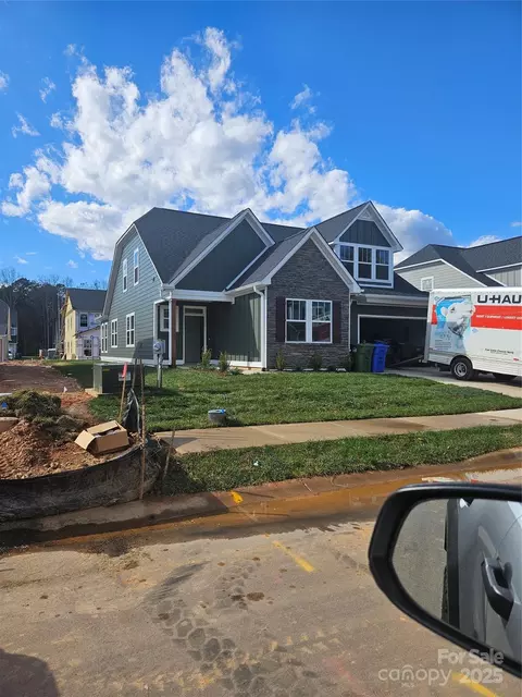 48 Twain Trl, Fletcher, NC 28732