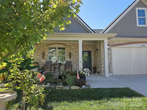 835 Wynnshire C Dr #C, Hickory, NC 28601