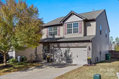 2811 Berry Creek Rd, Charlotte, NC 28214