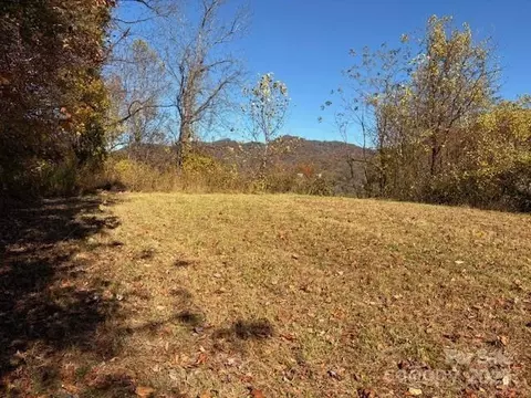 March Hillside Court, Waynesville, NC 28785