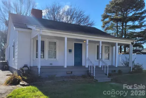 202 Milton L Taylor St, Kannapolis, NC 28083