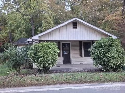 644 N Morgan Branch Rd, Candler, NC 28715