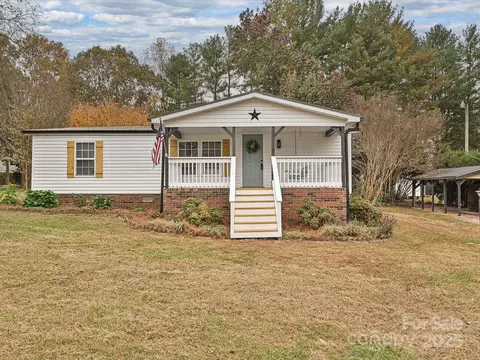 3318 Loop Rd, Lincolnton, NC 28092