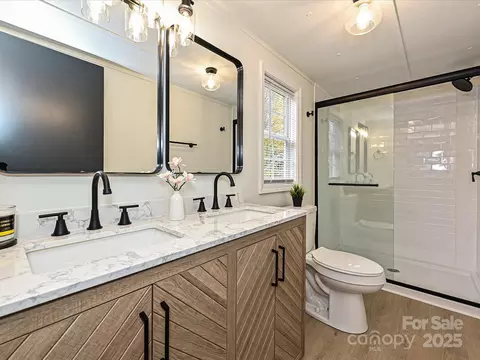 Bath - 3318 Loop Rd, Lincolnton, NC 28092 photo 1 of 2