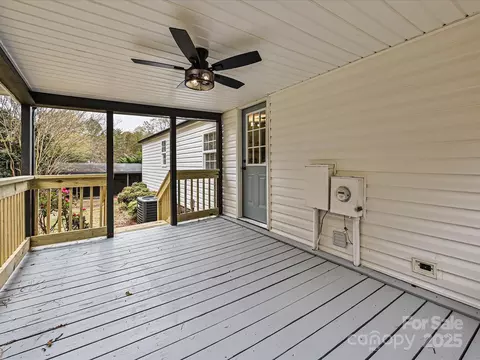 Exterior - 3318 Loop Rd, Lincolnton, NC 28092 photo 4 of 7