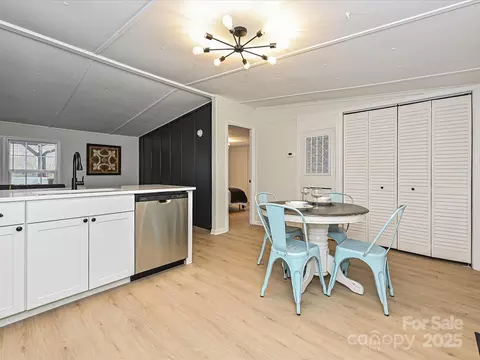 Dining - 3318 Loop Rd, Lincolnton, NC 28092 photo 1 of 2