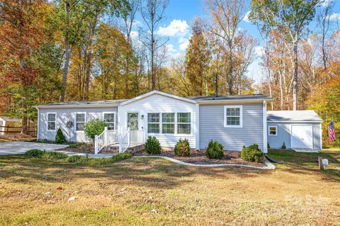 126 Tradewinds Ct, Mooresville, NC 28115