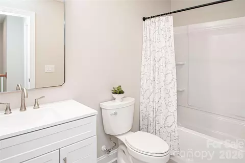 Bath - 1508 Marion St, Monroe, NC 28112 photo 5 of 6