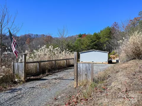 181 Azalea Cir, Marshall, NC 28753 photo 28
