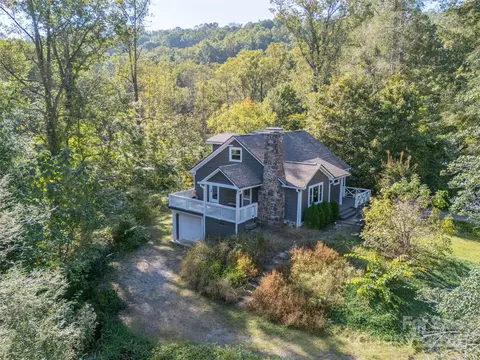 103 Aurora Dr, Asheville, NC 28805