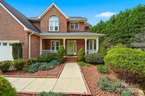 656 Wood Hollow Rd, Taylorsville, NC 28681