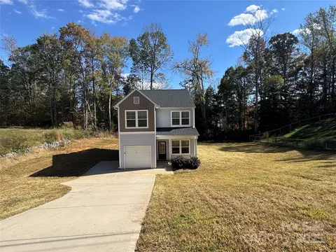 113 Teak Dr, Statesville, NC 28625