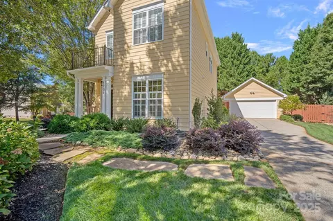 8209 Ballymore Ct, Huntersville, NC 28078