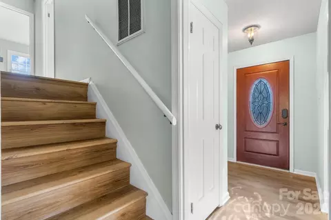 Entry Way - 102 Castlegate Dr, Morganton, NC 28655 photo 1 of 2
