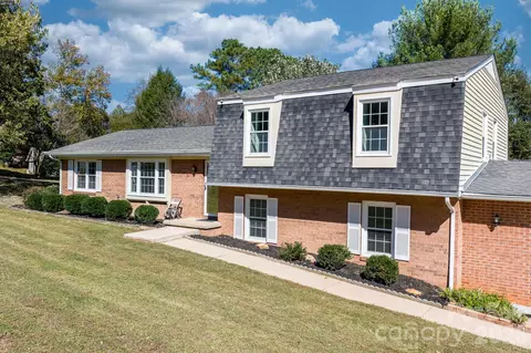 Exterior - 102 Castlegate Dr, Morganton, NC 28655 photo 1 of 7