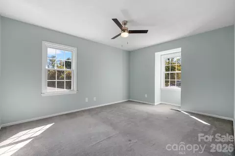 Bedroom - 102 Castlegate Dr, Morganton, NC 28655 photo 3 of 5
