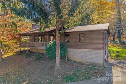 5 Smith Allen Trl, Candler, NC 28715