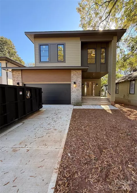 1019 Ambassador St, Charlotte, NC 28208