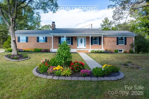 5613 Springs Rd, Conover, NC 28613