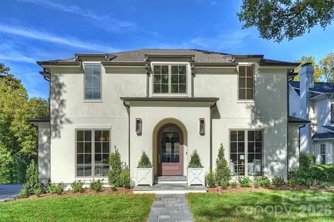 1544 Providence Dr, Charlotte, NC 28211