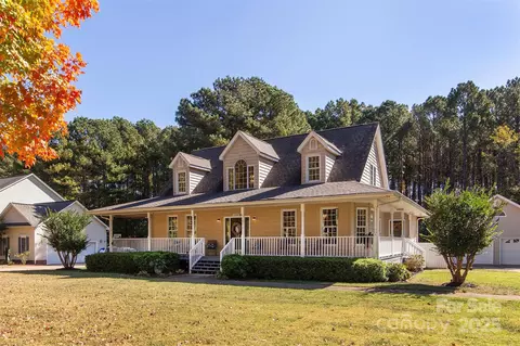 1595 High Ridge Dr, Stanley, NC 28164