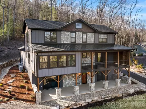3 Erin Glen Ct, Fairview, NC 28730