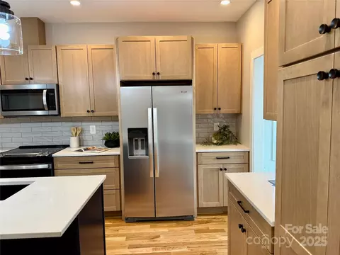 Kitchen - 296 Gallimore Rd, Brevard, NC 28712 photo 2 of 3
