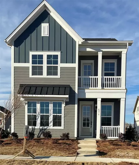 4016 Hickory Place Ln, Pineville, NC 28134