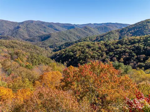 999 Cullisia Rd, Bryson City, NC 28713