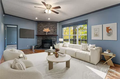 Living - 334 Foxden Rd, Mars Hill, NC 28754 photo 1 of 8