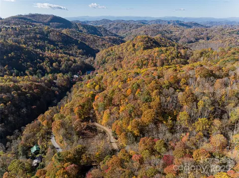 View/Area - 334 Foxden Rd, Mars Hill, NC 28754 photo 4 of 4