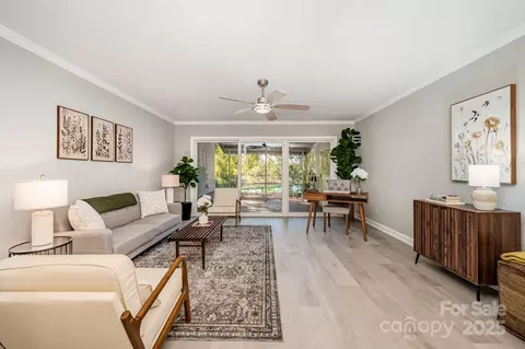 7047 Quail Hill Rd, Charlotte, NC 28210