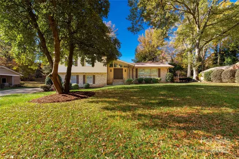 1779 Windsor Dr, Lancaster, SC 29720