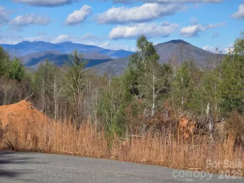 2069 Shannon 77 Dr #77, Morganton, NC 28655