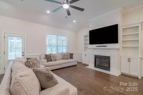994 Cedar Crest Ln, Florence, SC 29501 photo 10