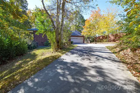 785 Rothmoor Ne Dr NE, Concord, NC 28025