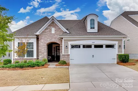 14009 Lambert Castle Dr, Charlotte, NC 28273