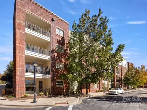 5 Farleigh 203 St #203, Asheville, NC 28803