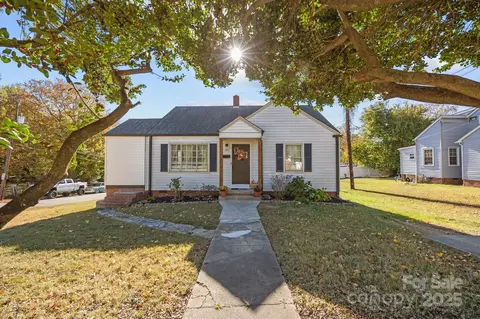 203 W 11th St, Salisbury, NC 28144