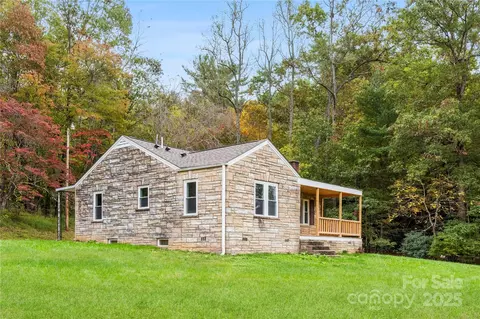 421 Hazel Brook Rd, Marshall, NC 28753