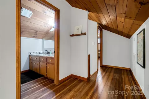 Entry Way - 3124 Clark Loop, Morganton, NC 28655 photo 3 of 4
