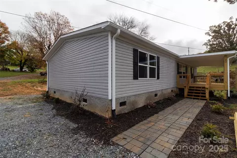 40 Champion Ln, Sylva, NC 28779 photo 4