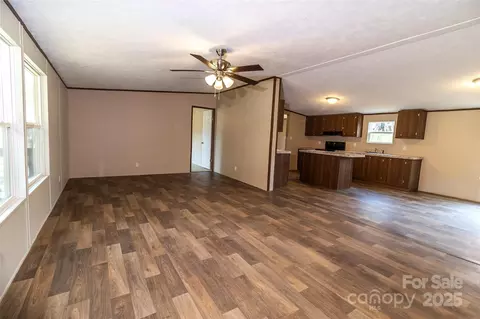 40 Champion Ln, Sylva, NC 28779 photo 7