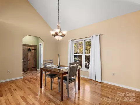 Dining - 71 Crow Ln, Canton, NC 28716 photo 2 of 2