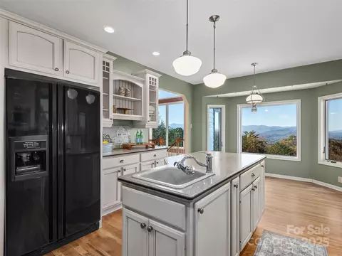 Kitchen - 71 Crow Ln, Canton, NC 28716 photo 5 of 5