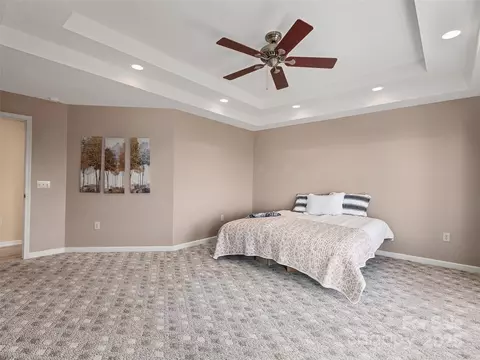 Bedroom - 71 Crow Ln, Canton, NC 28716 photo 2 of 4